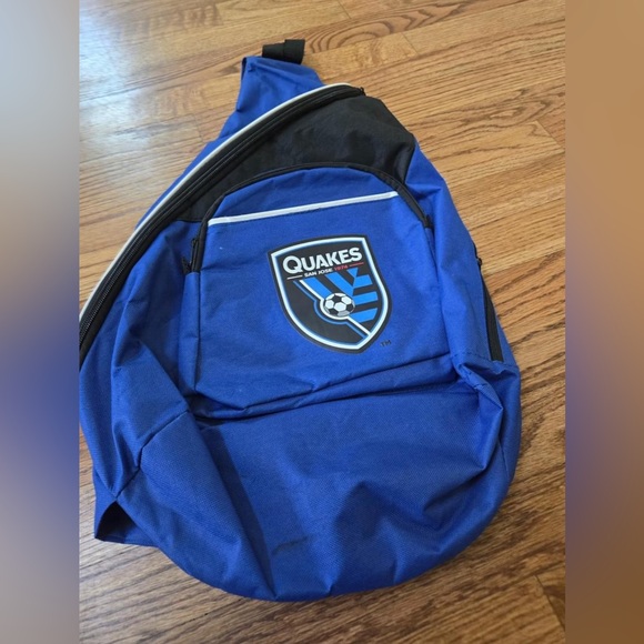 San Jose Quakes Sling Style Backpack 2015 Inaugural Season - Picture 1 of 8